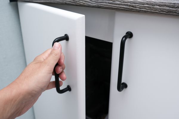 Professional Cabinet Door Repair